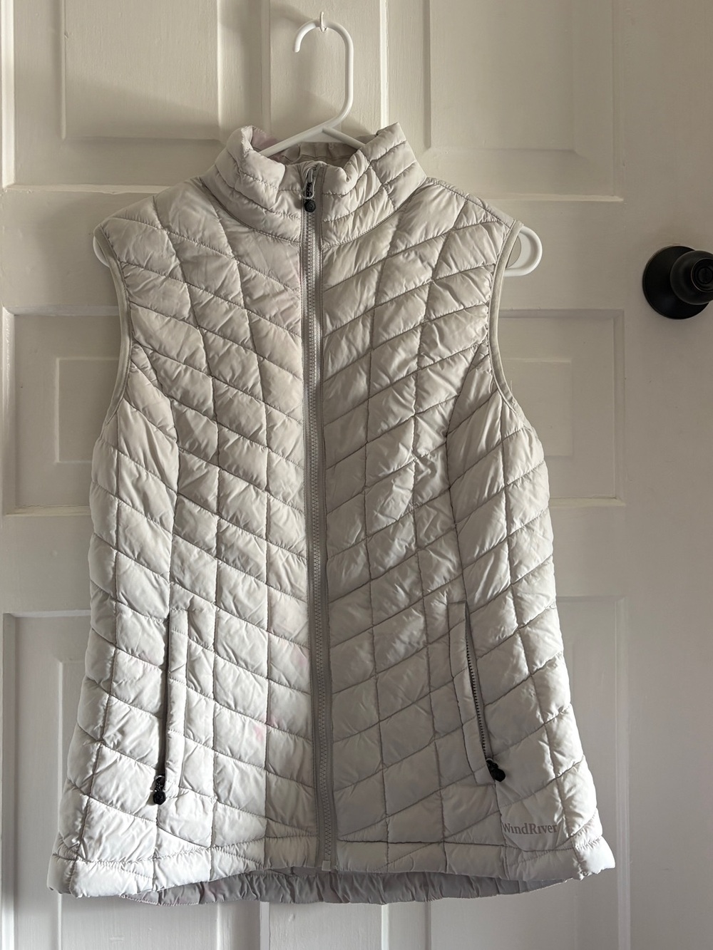 Windriver Women's Quilted Cream Vest with Stand Collar